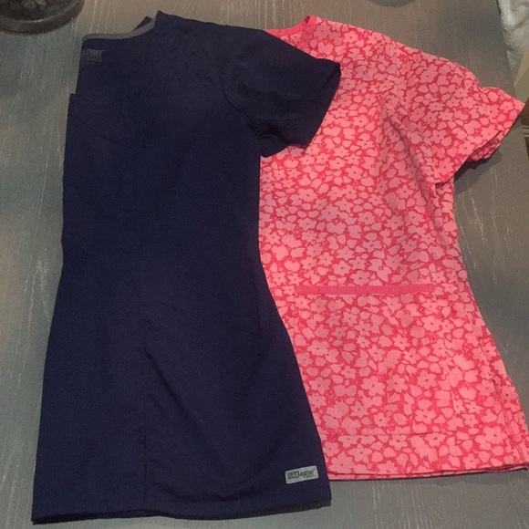 Grey's Anatomy Tops - Scrub top bundle size M